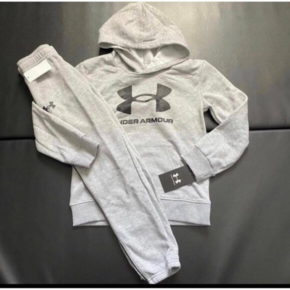 NWT Under Armour Hoodie & jogger Set Boys Size 7 - Picture 1 of 3